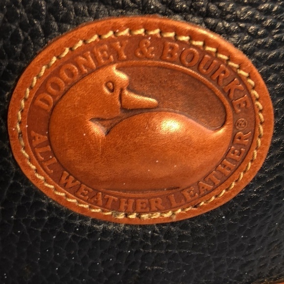 VINTAGE DOONEY BROKEN CLASP 14" X 9" X 5" ALL WEATHER LEATHER handbag. … - Picture 3 of 12